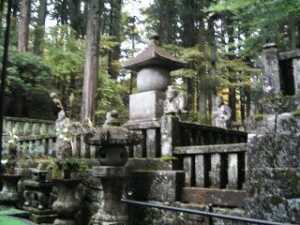 Wikipediaより：輪王寺 慈眼堂 天海墓　